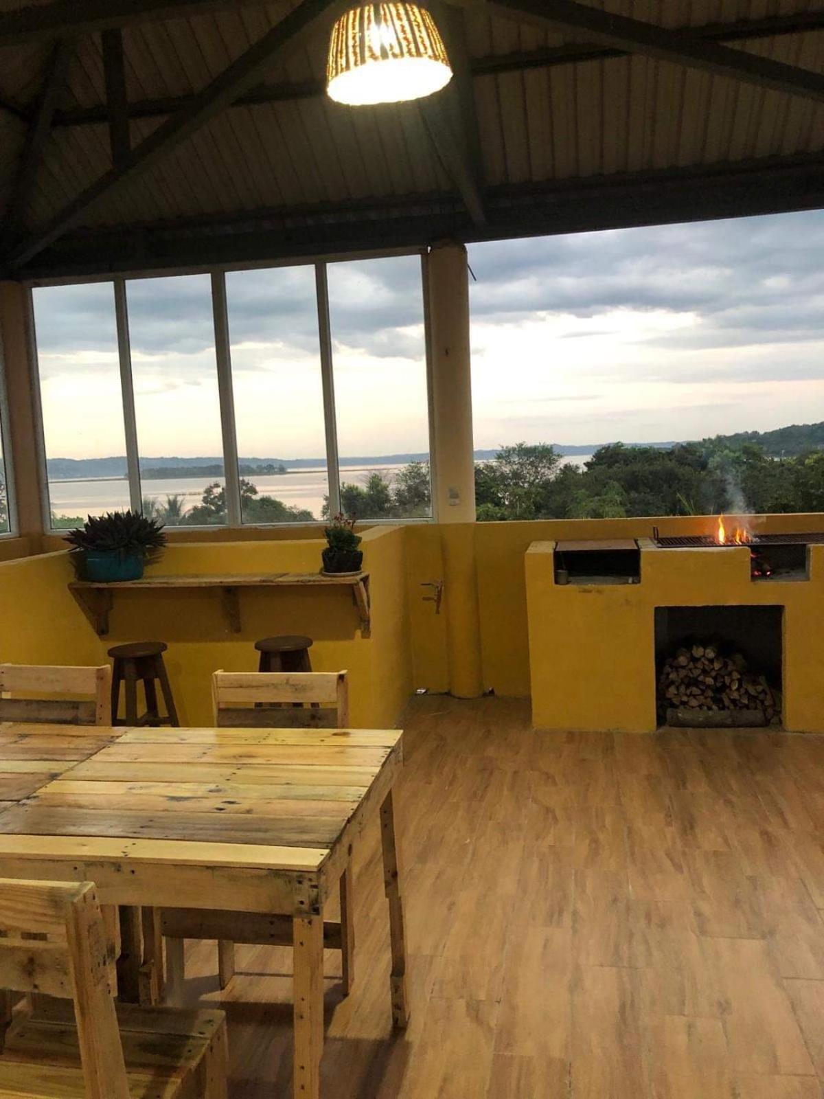 La Casa Colorada Hostel San Benito ภายนอก รูปภาพ